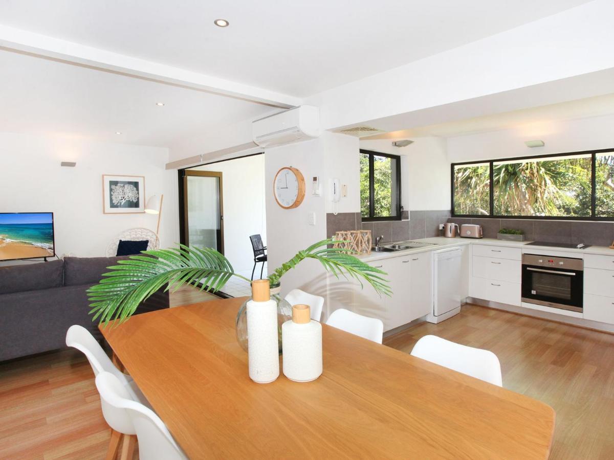 Windmill 4 Two Bedroom Beachside Apartment On Parkyn Parade Mooloolaba Εξωτερικό φωτογραφία
